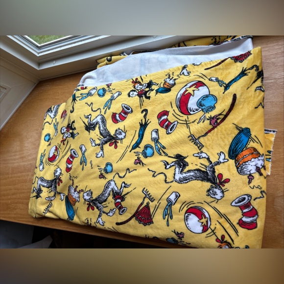 The Cat In The Hat Cuddle Fabric 1957 Licensed Dr. Seuss Multi Fleece 3+ yards - Picture 1 of 13